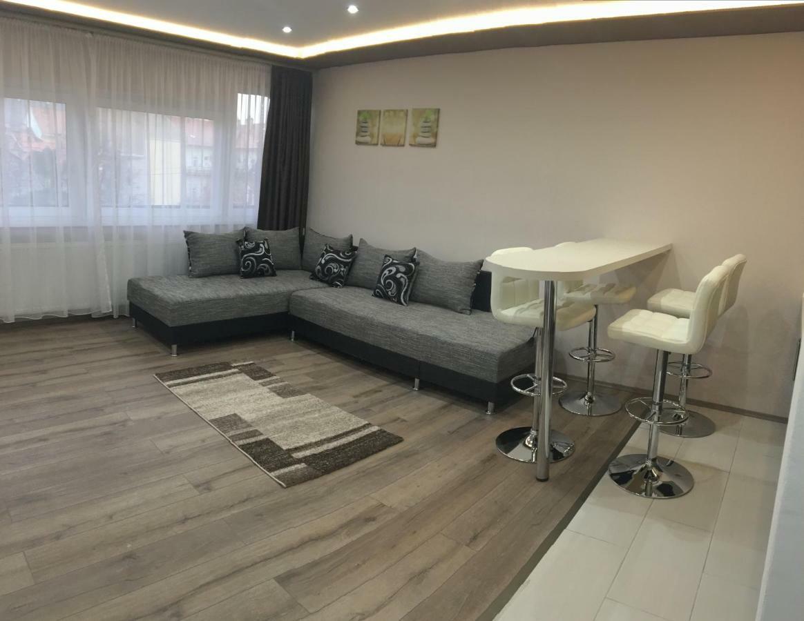 F&M Apartman Eger Ngoại thất bức ảnh
